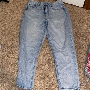 American Eagle Mom Jeans